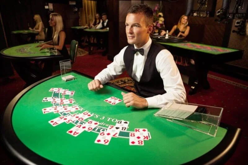 Meja dealer dan antarmuka taruhan kasino live
